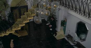 Screenshot 3 from Thieves and Robbers (Full Movie)