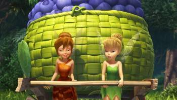 Screenshot 1 from Tinker Bell and the Legend of the NeverBeast (Full Movie)