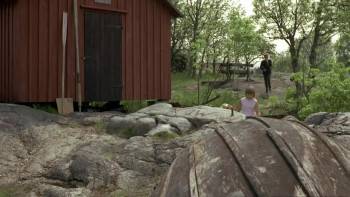 Screenshot 1 from Tjorven och Skrållan (Full Movie)