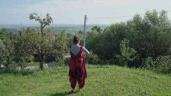 Screenshot 3 from Too Close/Apropierea (Full Movie)