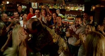 Screenshot 3 from Torrente 2: Misión en Marbella (Full Movie)