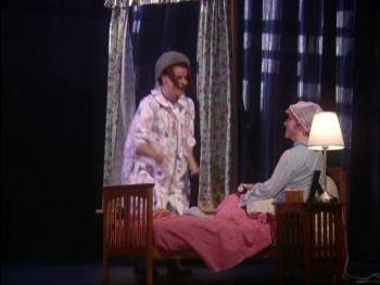 Screenshot 2 from Tracey Ullman: Live and Exposed (Full Movie)