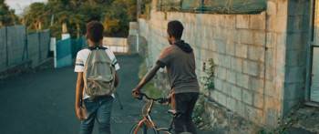 Screenshot 3 from Tropique de la violence (Full Movie)