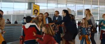 Screenshot 2 from Tutti a bordo (Full Movie)