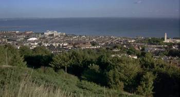 Screenshot 2 from Twin Town (Full Movie)