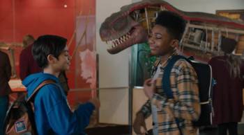 Screenshot 2 from Under Wraps (Full Movie)