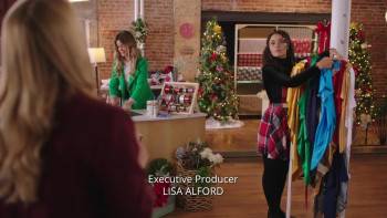 Screenshot 1 from Unwrapping Christmas: Mia's Prince (Full Movie)