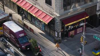 Screenshot 2 from Veselka: The Rainbow on the Corner at the Center of the World (Full Movie)
