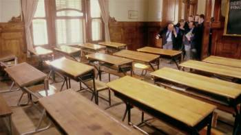 Screenshot 2 from Wacky Class Welcome (Full Movie)