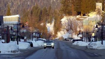 Screenshot 1 from Warren Miller's Face of Winter (Full Movie)