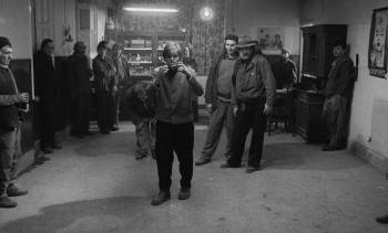 Screenshot 1 from Werckmeister Harmonies (Full Movie)