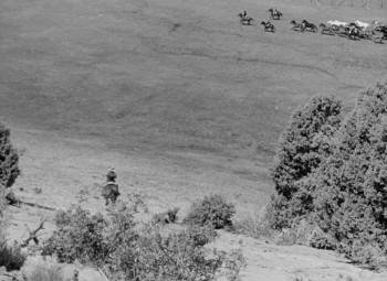 Screenshot 2 from Westward the Women (Full Movie)