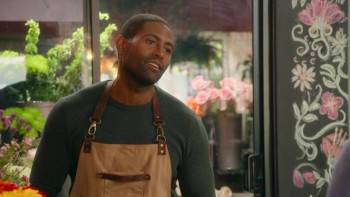 Screenshot 2 from When Love Blooms (Full Movie)