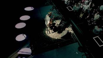 Screenshot 3 from Where the Light Is: John Mayer Live in Concert (Full Movie)
