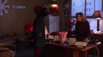 Screenshot 2 from Why Do Fools Fall in Love (Full Movie)