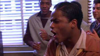 Screenshot 3 from Why Do Fools Fall in Love (Full Movie)