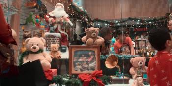 Screenshot 2 from World's First Christmas (Full Movie)