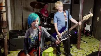 Screenshot 3 from Yung Punx: A Punk Parable (Full Movie)