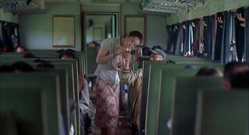 Screenshot 3 from Zhou Yu's Train (Full Movie)